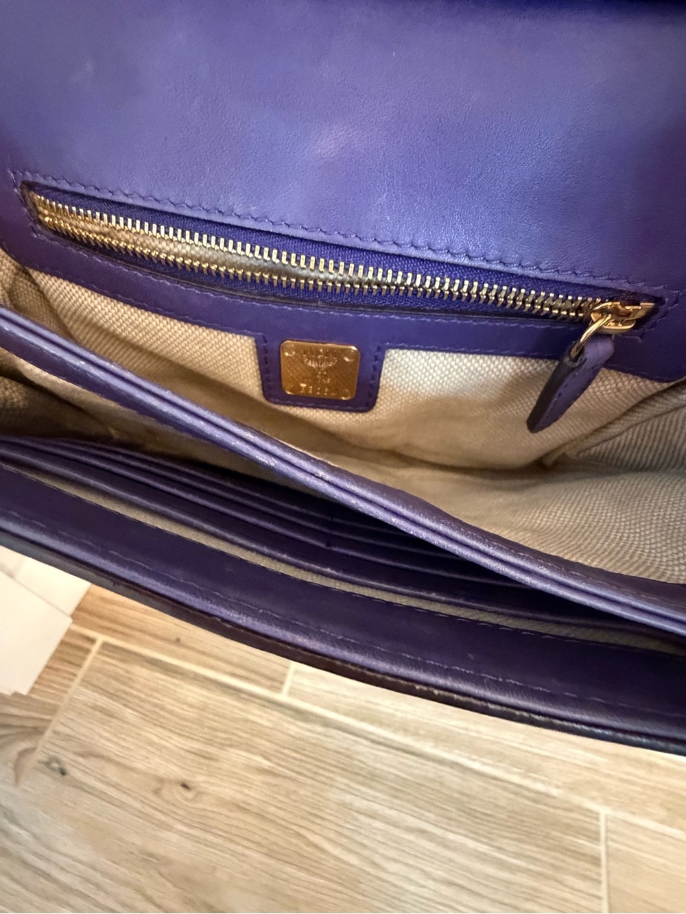 MCM Plum Leather Crossbody Bag - Picture 4 of 7